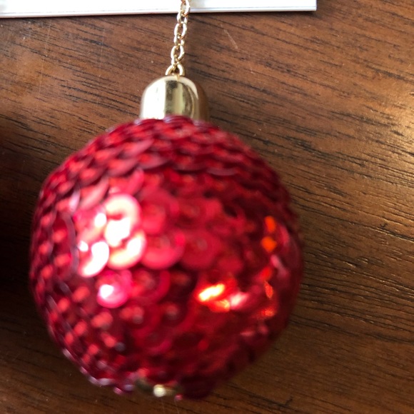 Earring - Picture 5 of 5